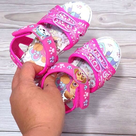(73-2016)   🔥3/$20🔥   Style Paw Patrol Sandals Size 6 - Picture 7 of 11